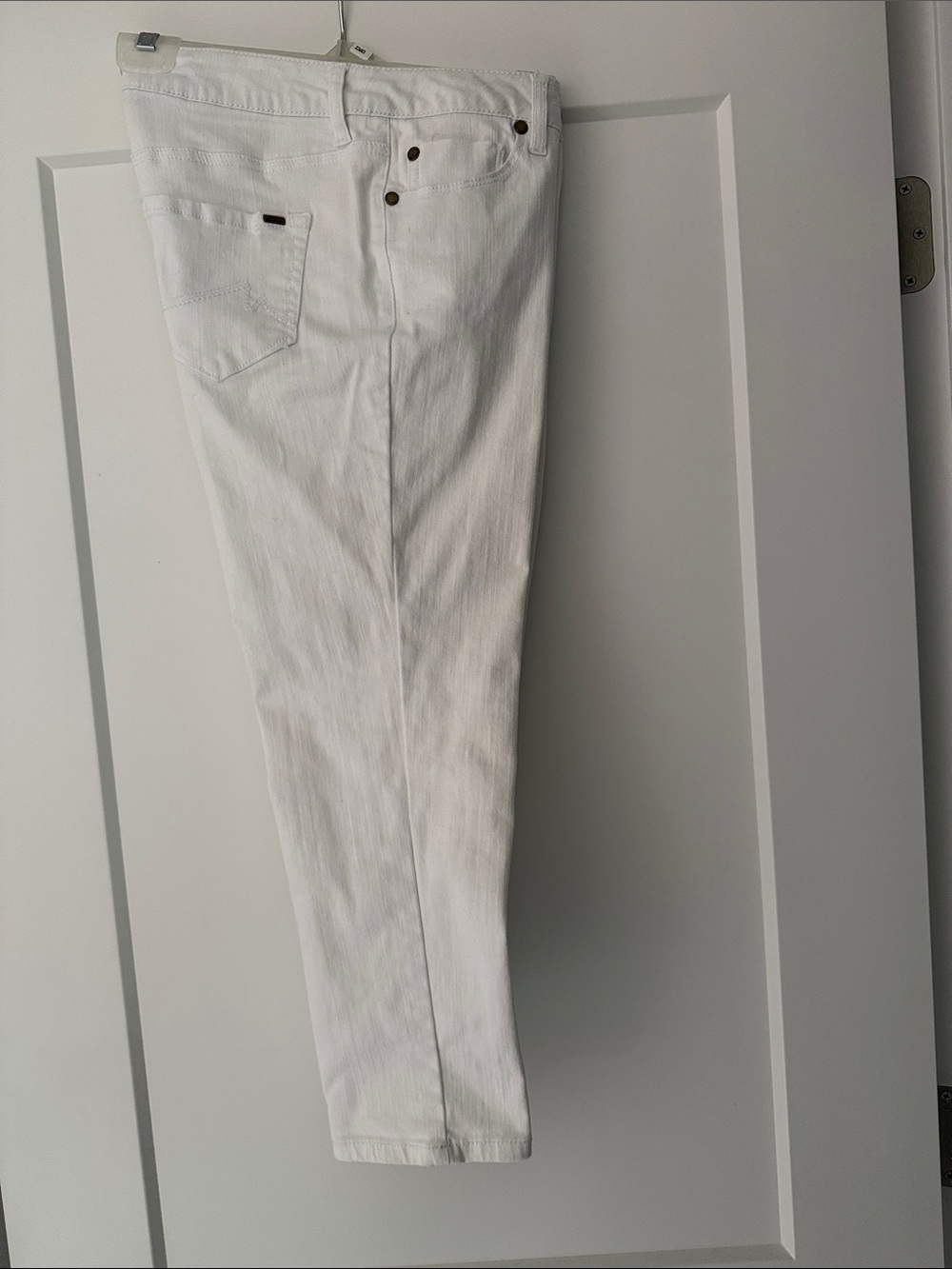 Max Jeans White Ankle-Length Slim Crop Jeans